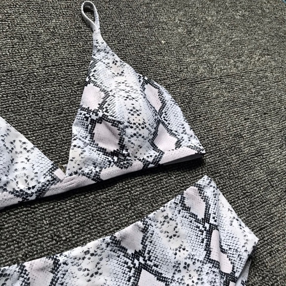 206. Snake Print high waist swimsuits - Picture 8 of 8